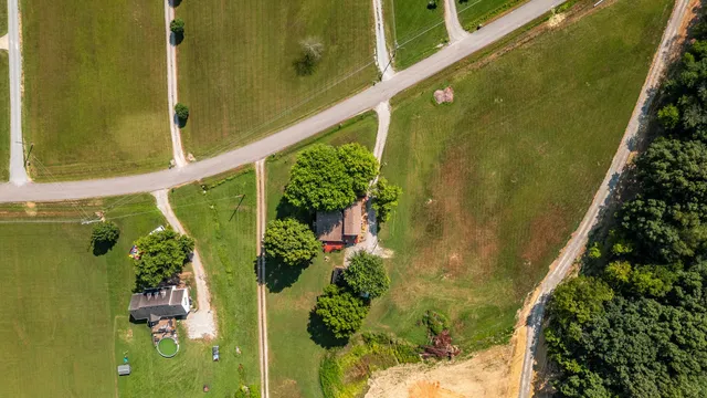 $415,000 | 2544 South Mt Pleasant Road, Greenbrier, TN 37073