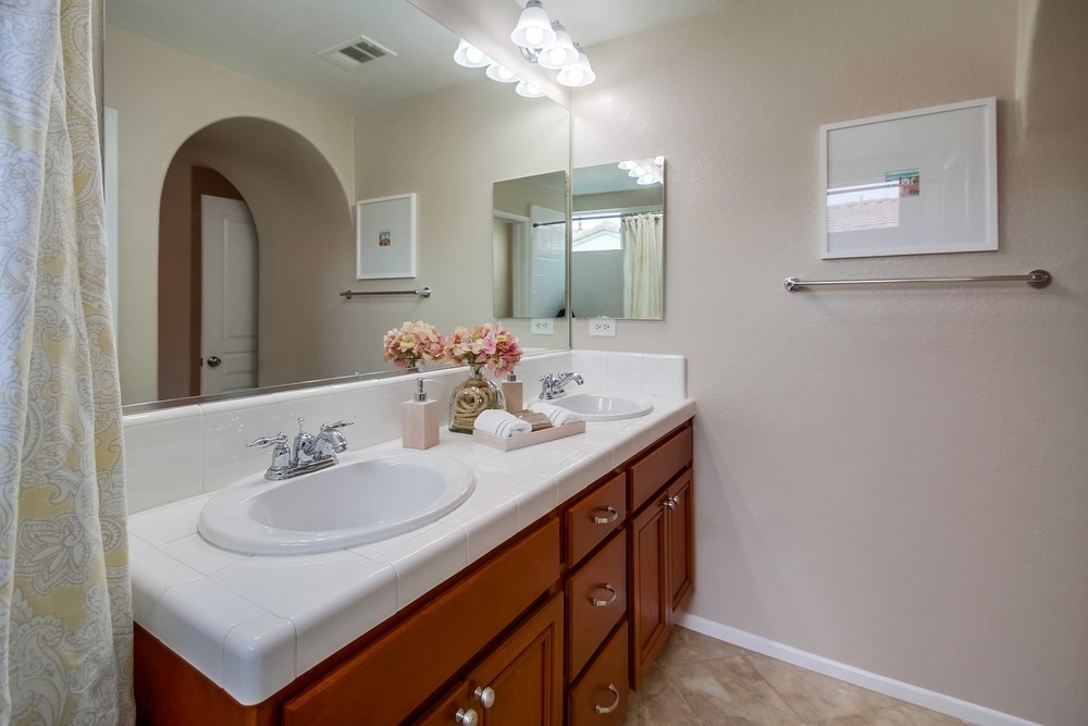 592 Almond Road San Marcos, CA 92078 - Photo 11 of 18 Gallery Image 11