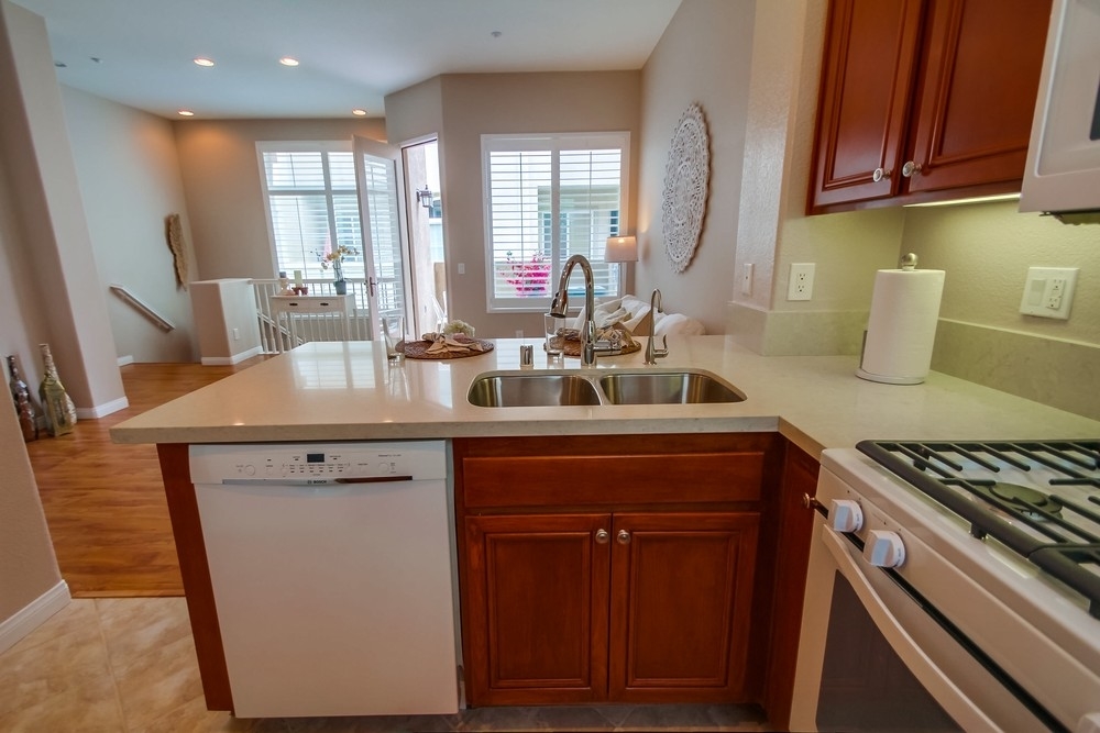 592 Almond Road San Marcos, CA 92078 - Photo 6 of 18 Gallery Image 6