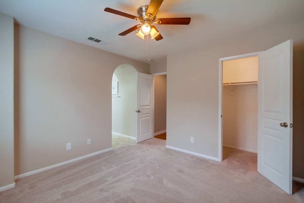 592 Almond Road San Marcos, CA 92078 - Photo 9 of 18 Gallery Image 9