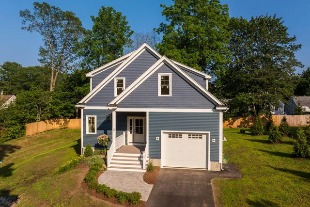 $1,059,000 | 12 Gillis Drive, Unit 3, Kittery, ME 03904