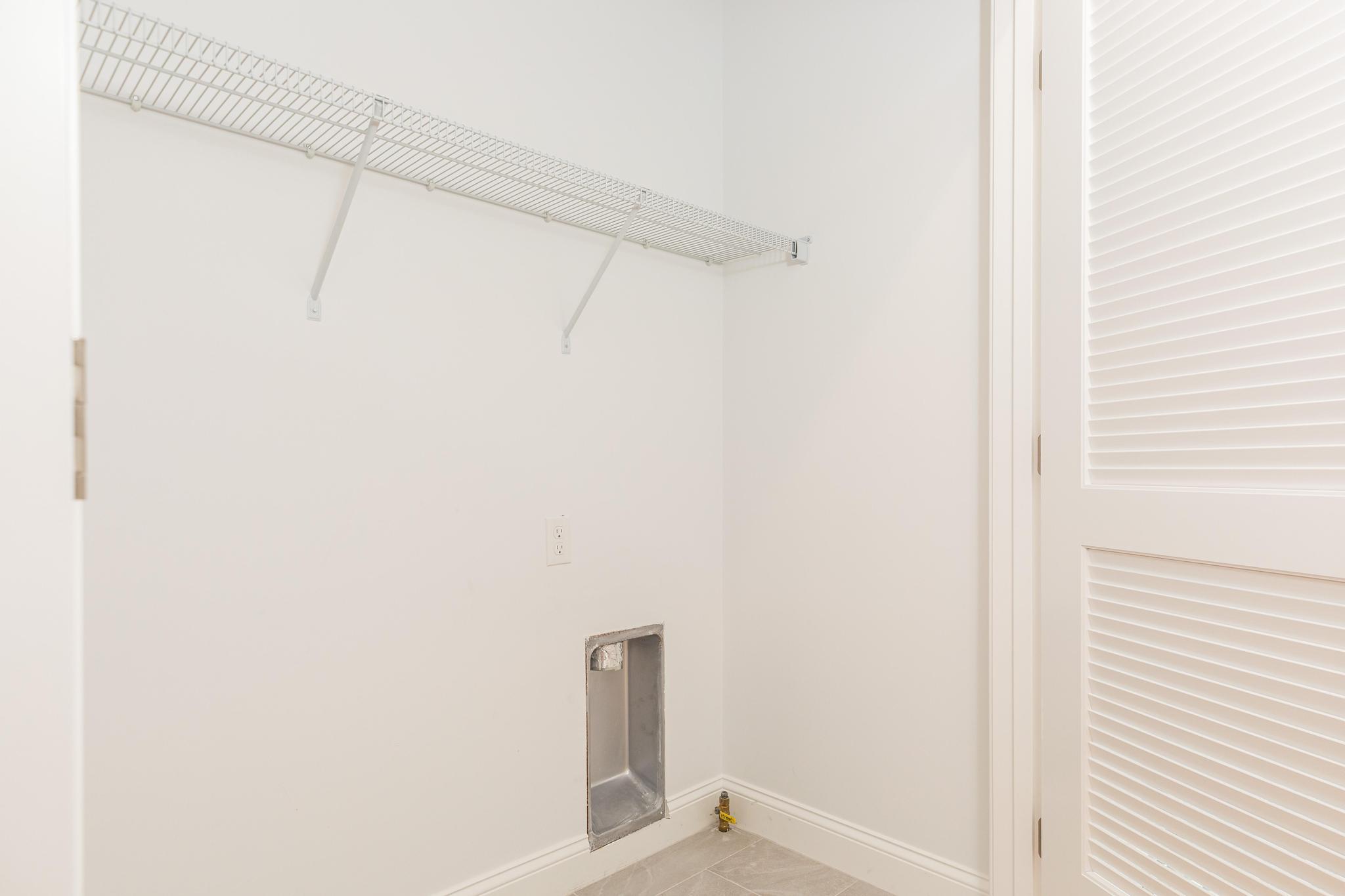 12 Gillis Drive, Unit 3 Kittery, ME 03904 - Photo 28 of 52 227A0066