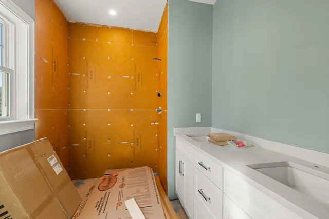 $1,059,000 | 12 Gillis Drive, Unit 3, Kittery, ME 03904