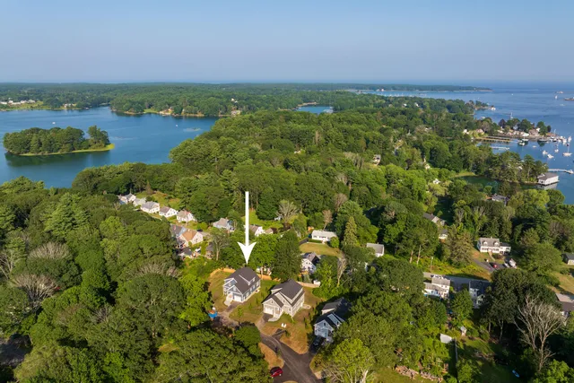 $1,059,000 | 12 Gillis Drive, Unit 3, Kittery, ME 03904