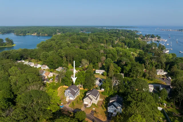 $1,049,000 | 12 Gillis Drive, Unit 3, Kittery, ME 03904