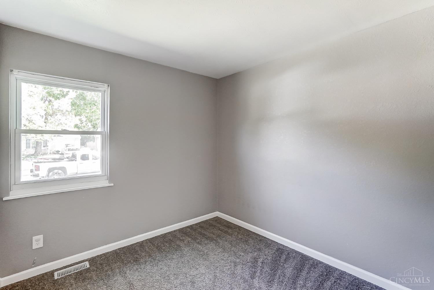 11526 Raphael Place Forest Park, OH 45240 - Photo 14 of 18
