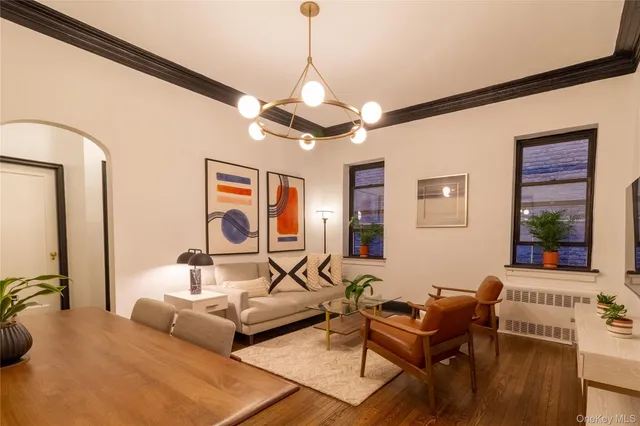 $4,600 | 407 Central Park West, Unit 1A | Upper West Side