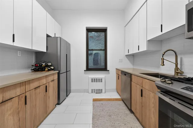 $4,600 | 407 Central Park West, Unit 1A | Upper West Side