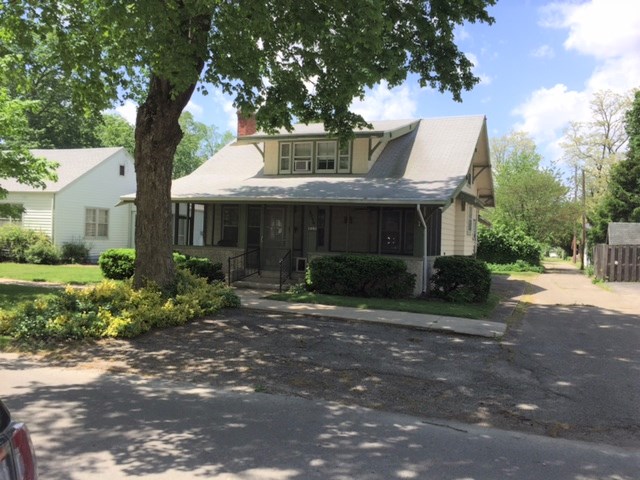 916 Pontiac Street Rochester, IN 46975 - Photo 1 of 14