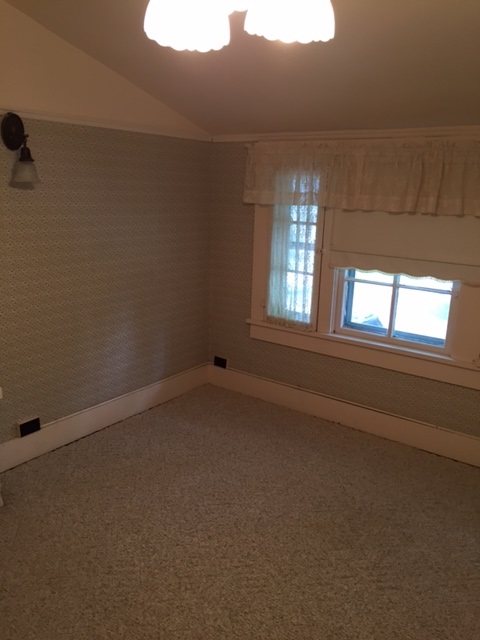 916 Pontiac Street Rochester, IN 46975 - Photo 8 of 14