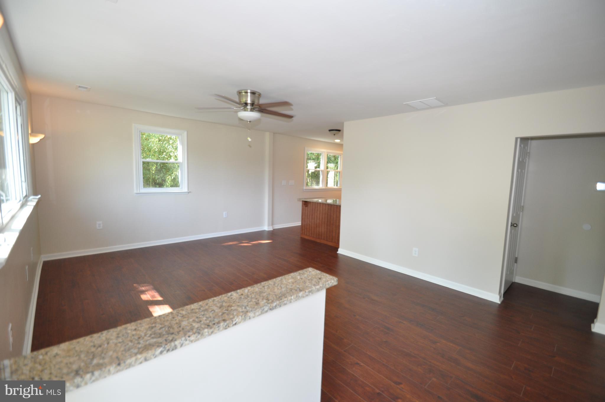 702 Maxa Road Aberdeen, MD 21001 - Photo 2 of 29 Living Room