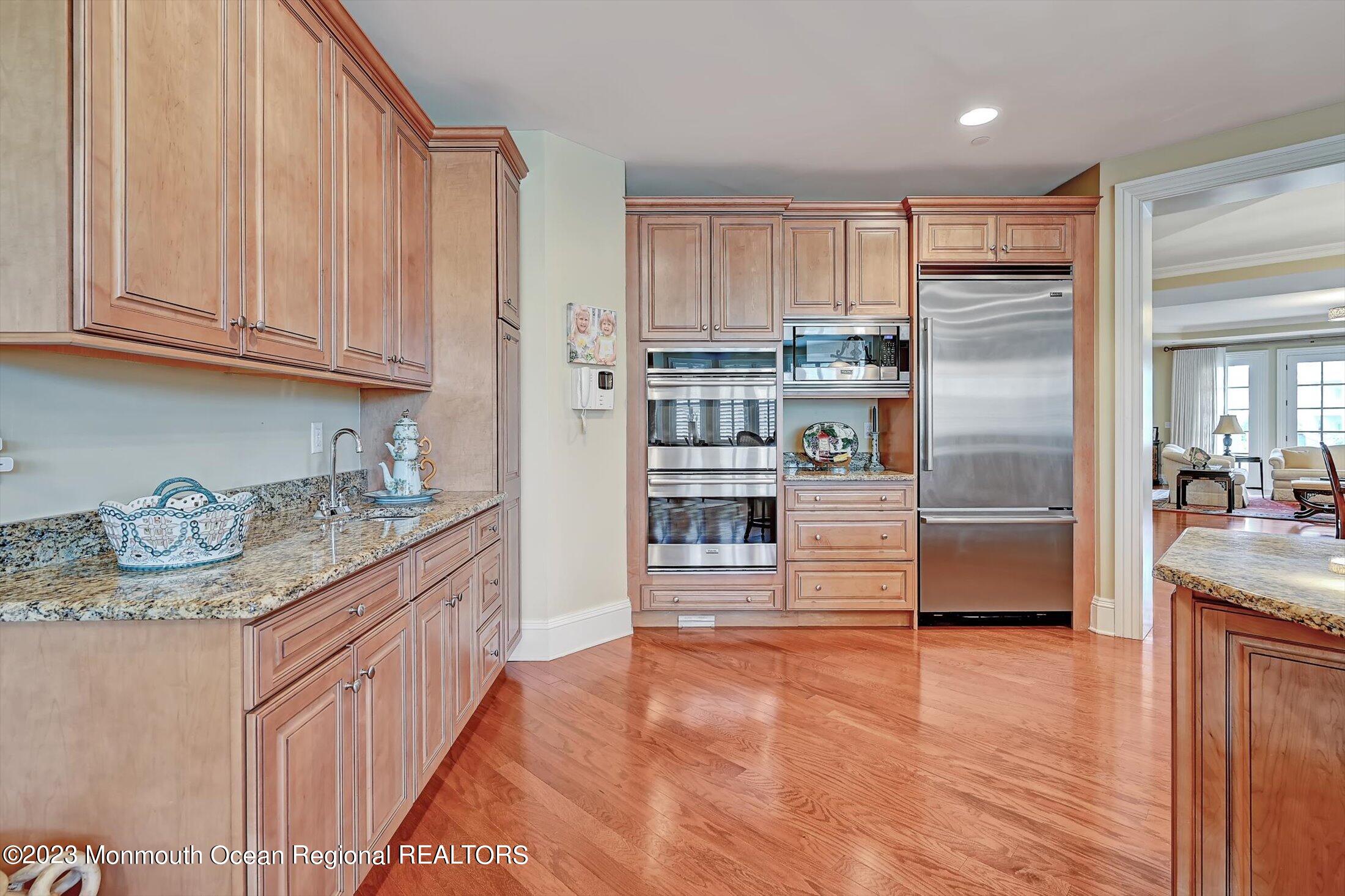 232 Oval Road Manasquan, NJ 08736 - Photo 19 of 56 19-Kitchen