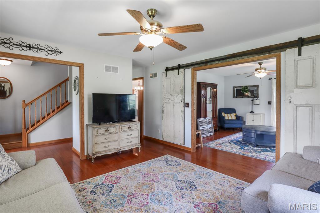 301 Ridgewood Court Farmington, MO 63640 - Photo 7 of 55