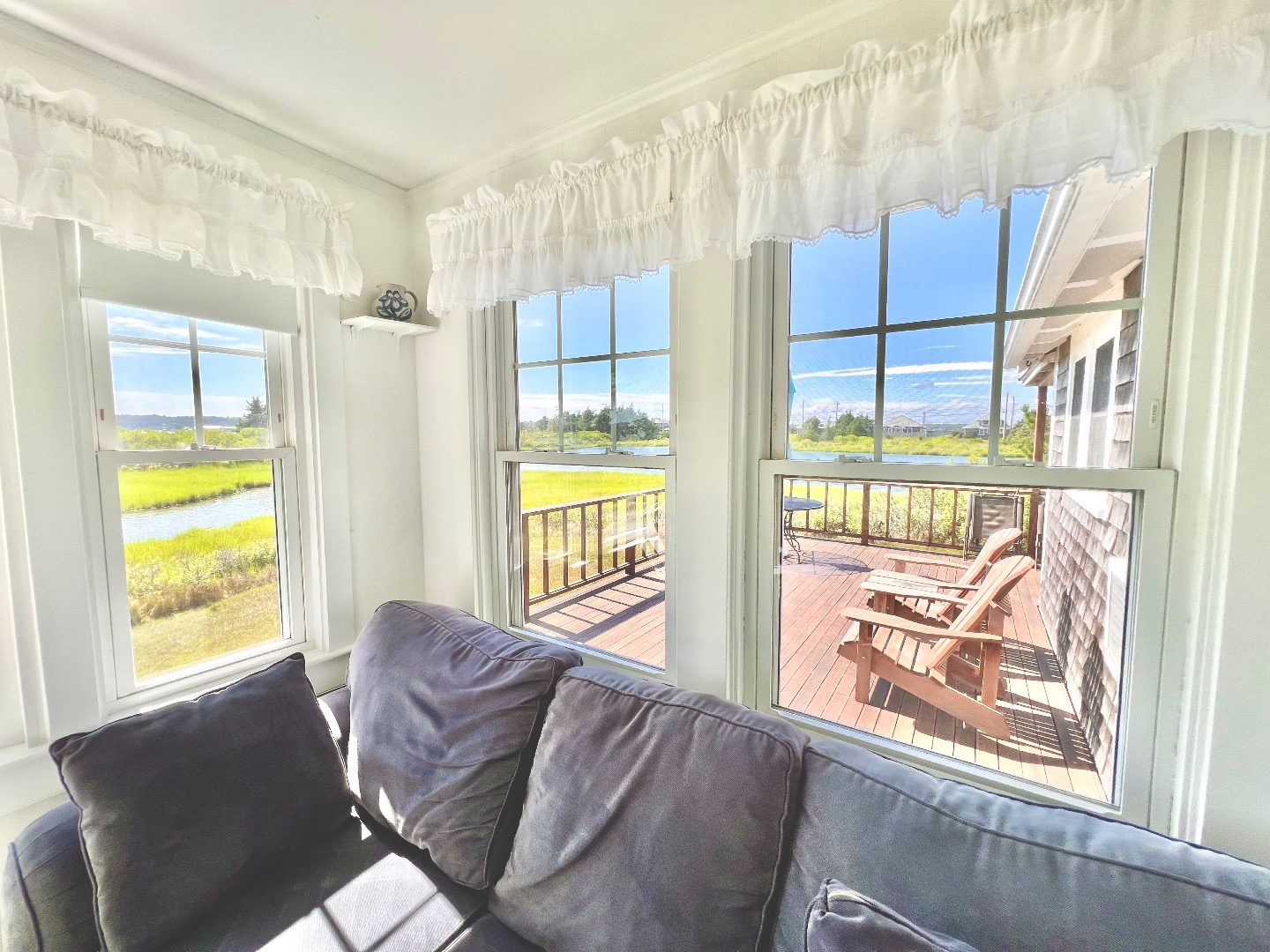 45 Windemere Road Oak Bluffs, MA 02557 - Photo 17 of 89 Sun room