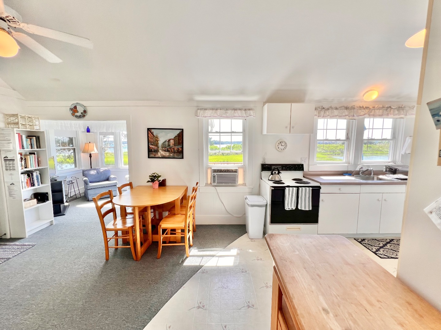 45 Windemere Road Oak Bluffs, MA 02557 - Photo 33 of 89 Dining and Kitchen