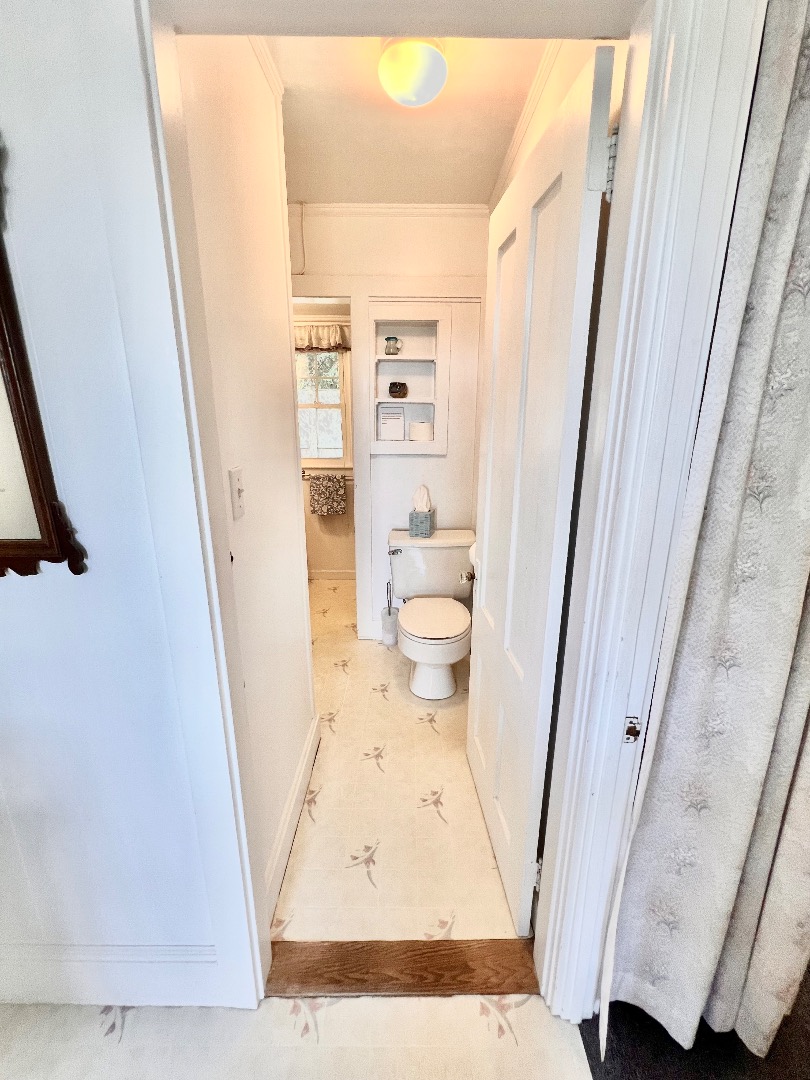 45 Windemere Road Oak Bluffs, MA 02557 - Photo 48 of 89 Full bathroom