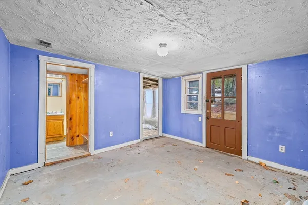 $359,990 | 24 Cote Lane, Sutton, MA 01590