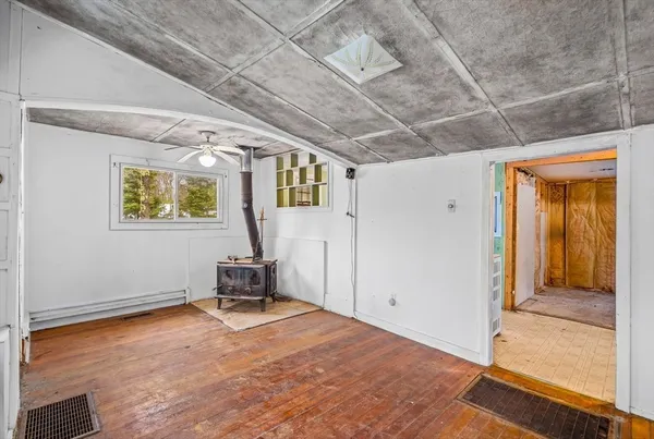 $359,990 | 24 Cote Lane, Sutton, MA 01590