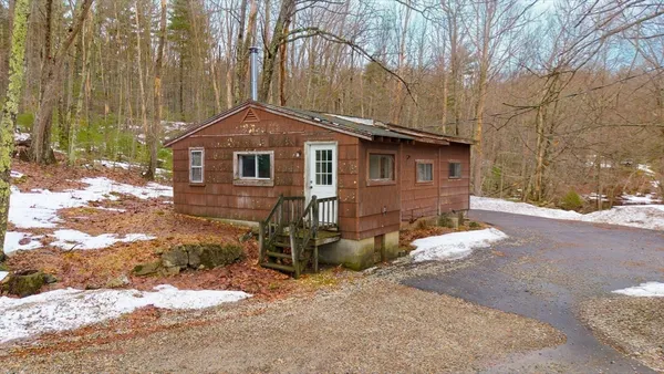 $359,990 | 24 Cote Lane, Sutton, MA 01590