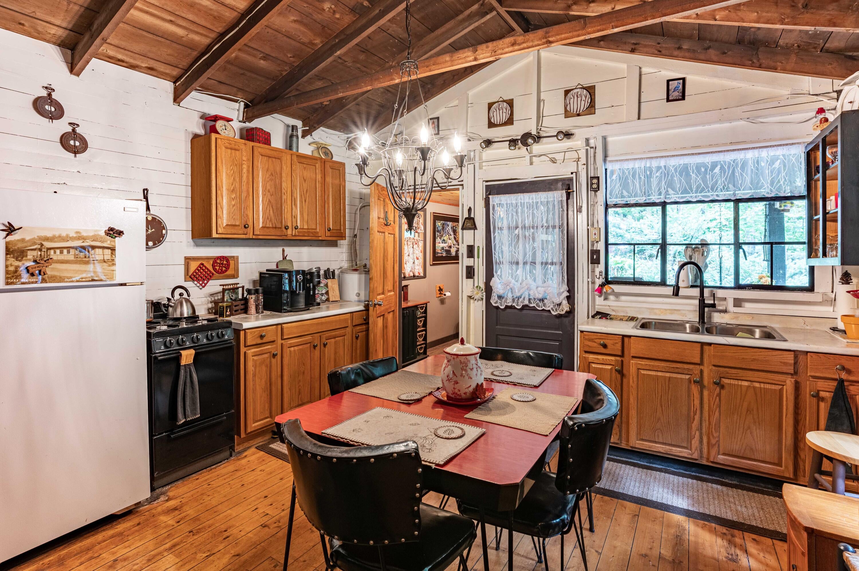 148 Onekio Road Thendara, NY 13472 - Photo 20 of 44 Gallery Image 20