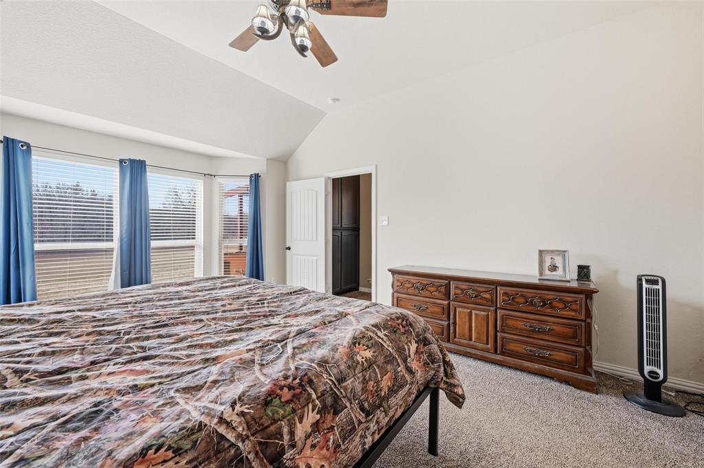 144 Brady Coleman Lane Springtown, TX 76082 - Photo 19 of 37