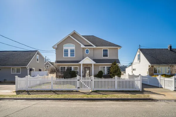 $1,100,000 | 732 Sunrise Avenue, Bellmore, NY 11710
