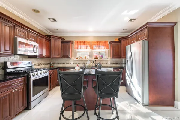 $1,100,000 | 732 Sunrise Avenue, Bellmore, NY 11710