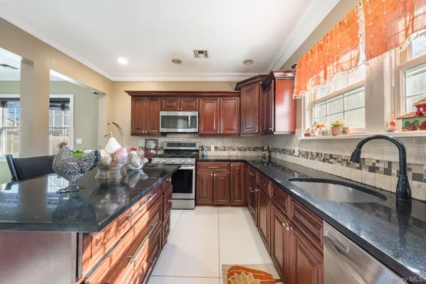 $1,100,000 | 732 Sunrise Avenue, Bellmore, NY 11710