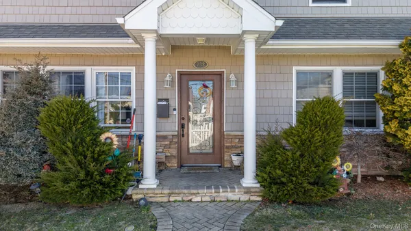 $1,100,000 | 732 Sunrise Avenue, Bellmore, NY 11710