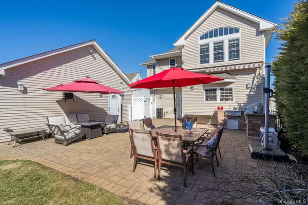 $1,100,000 | 732 Sunrise Avenue, Bellmore, NY 11710