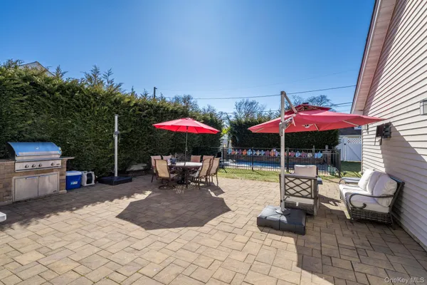 $1,100,000 | 732 Sunrise Avenue, Bellmore, NY 11710