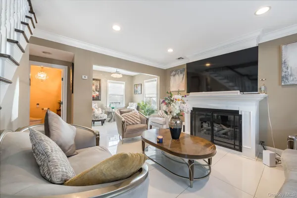 $1,100,000 | 732 Sunrise Avenue, Bellmore, NY 11710