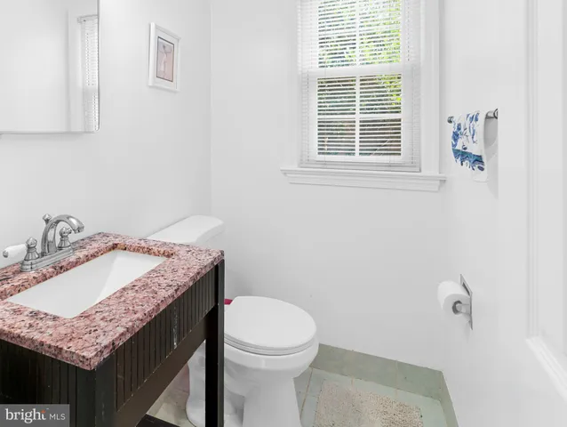 $1,175,000 | 5517 Huntington Parkway, Bethesda, MD 20814