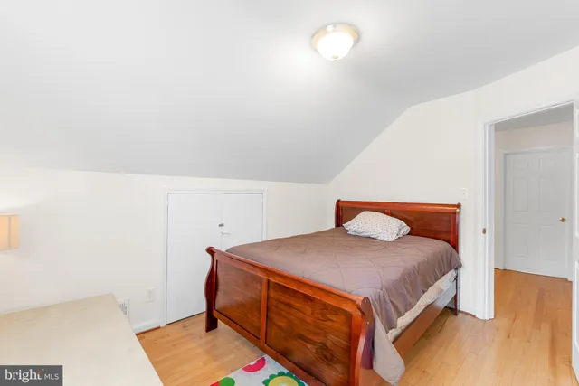 $1,175,000 | 5517 Huntington Parkway, Bethesda, MD 20814