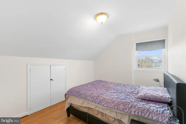 $1,175,000 | 5517 Huntington Parkway, Bethesda, MD 20814