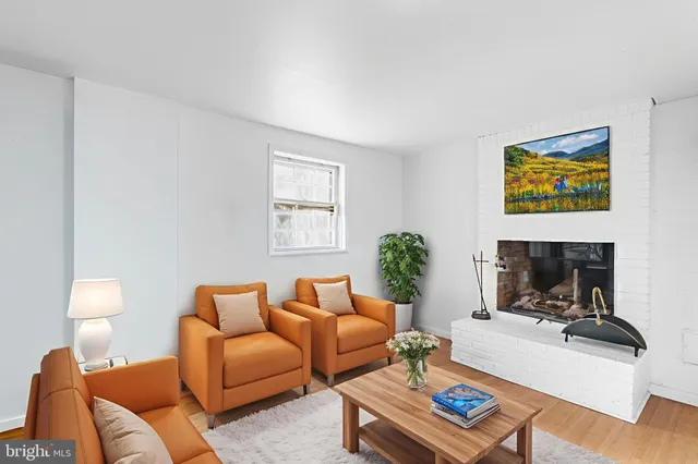 $1,175,000 | 5517 Huntington Parkway, Bethesda, MD 20814