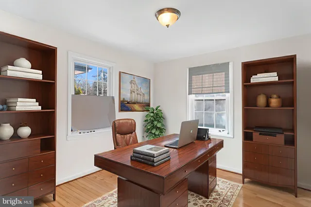 $1,175,000 | 5517 Huntington Parkway, Bethesda, MD 20814