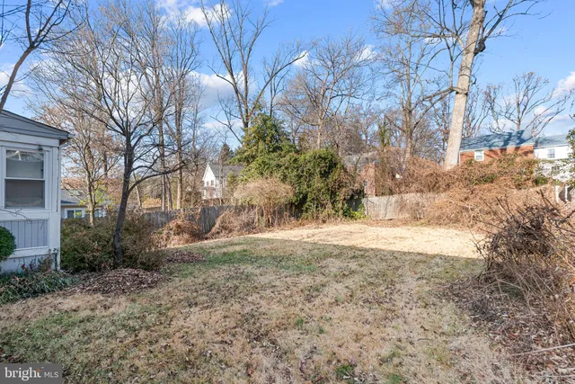 $1,175,000 | 5517 Huntington Parkway, Bethesda, MD 20814