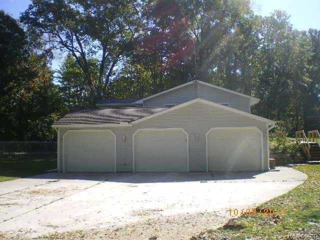 2309 Pardee Road Howell, MI 48843 - Photo 4 of 14 IMGP0296