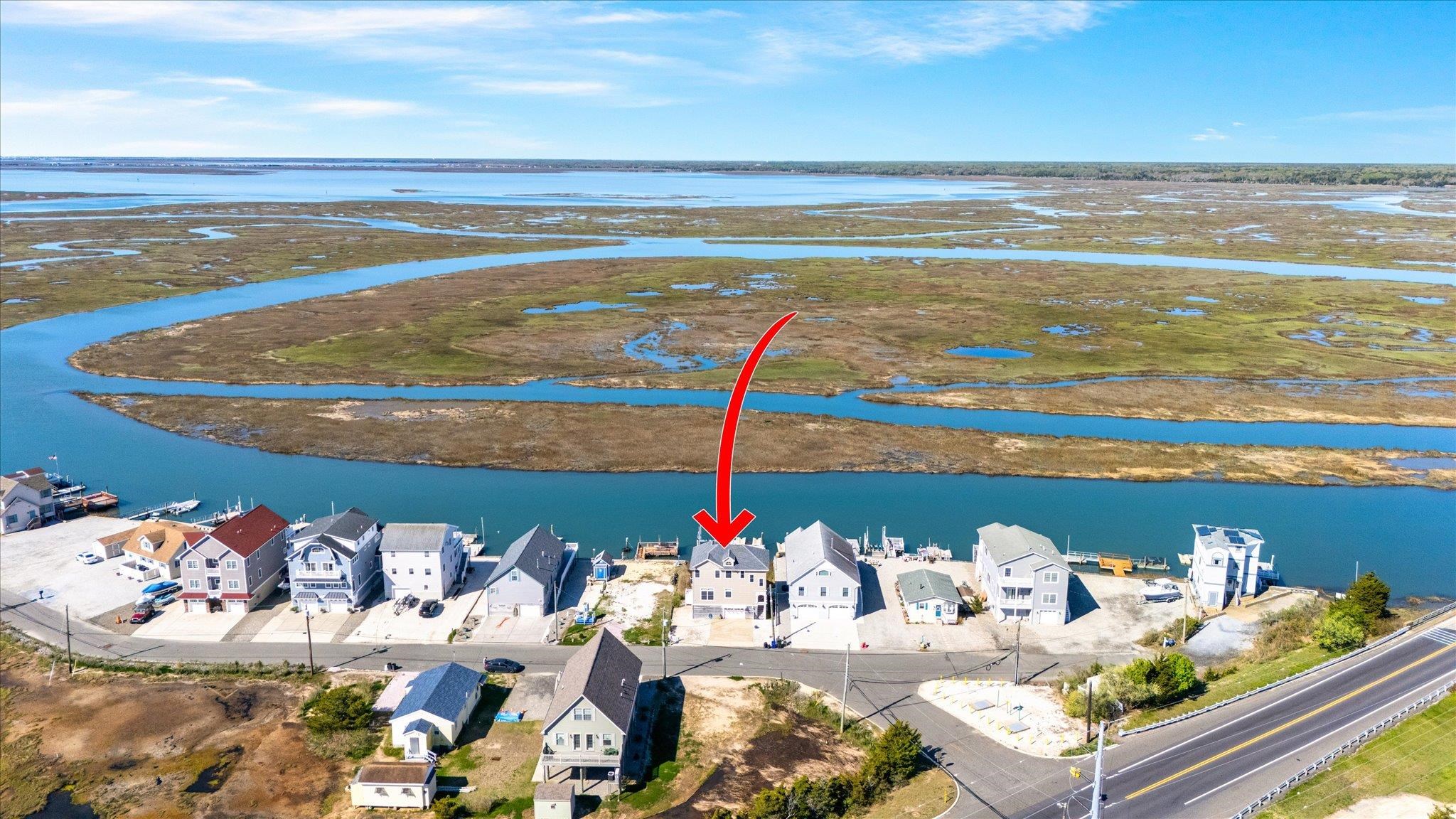 11 Leonard's Lane Avalon, NJ 08202 - Photo 18 of 34 a view of living room filled with furniture