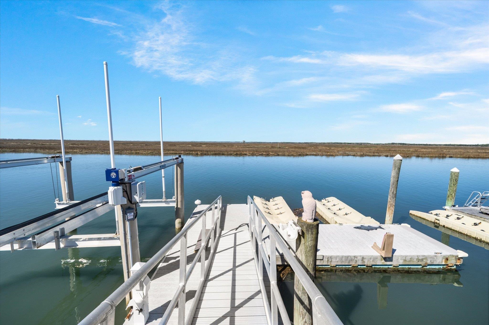 11 Leonard's Lane Avalon, NJ 08202 - Photo 21 of 34 a view of deck and patio