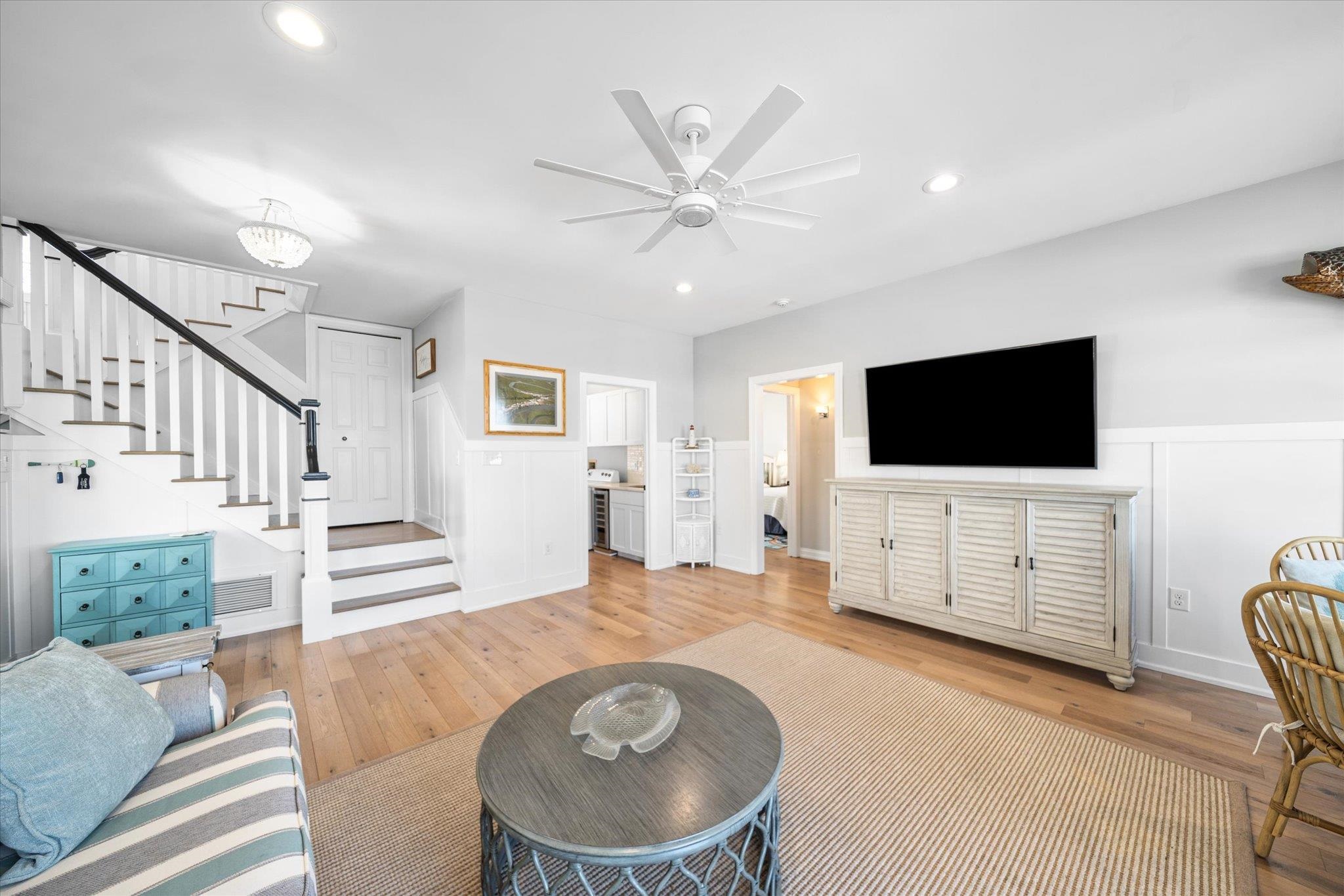 11 Leonard's Lane Avalon, NJ 08202 - Photo 25 of 34 a living room with furniture and a flat screen tv