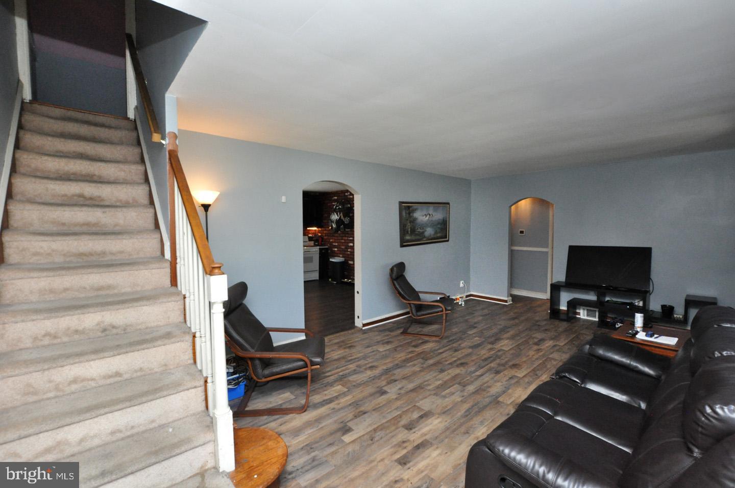 711 Filbert Street Palmyra, NJ 08065 - Photo 5 of 22 FAMILY ROOM TO 2ND FLOOR