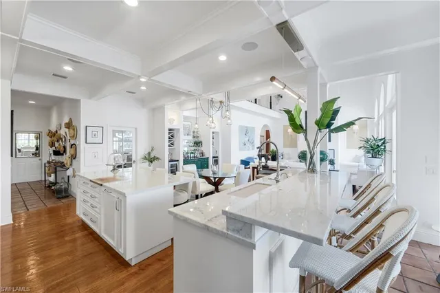 $3,195,000 | 180 Edgemere Way South, Naples, FL 34105