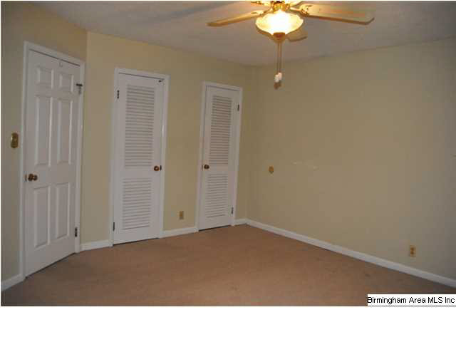 3337 Chartwell Road Hoover, AL 35226 - Photo 12 of 32