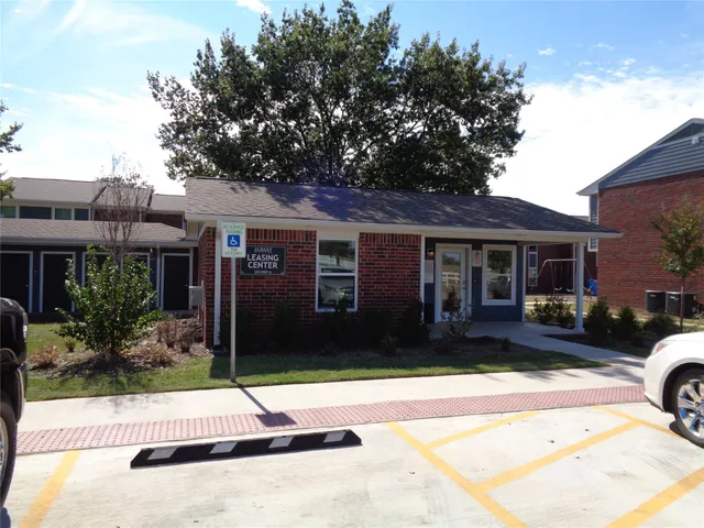 $667 | 325 Highway 6, Albany, TX 76430