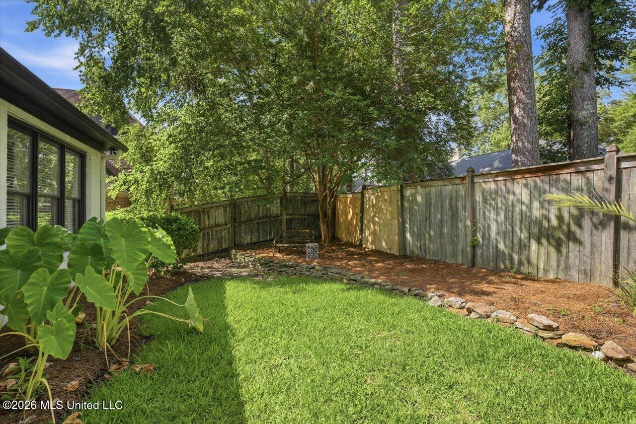 520 Heatherstone Court Ridgeland, MS 39157 - Photo 58 of 63 Backyard 1