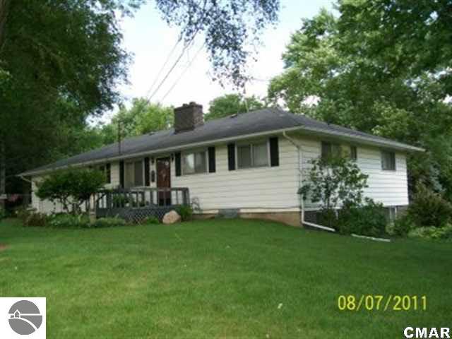 9292 Riverside Drive St. Louis, MI 48880 - Photo 21 of 25 1772086-20.JPG