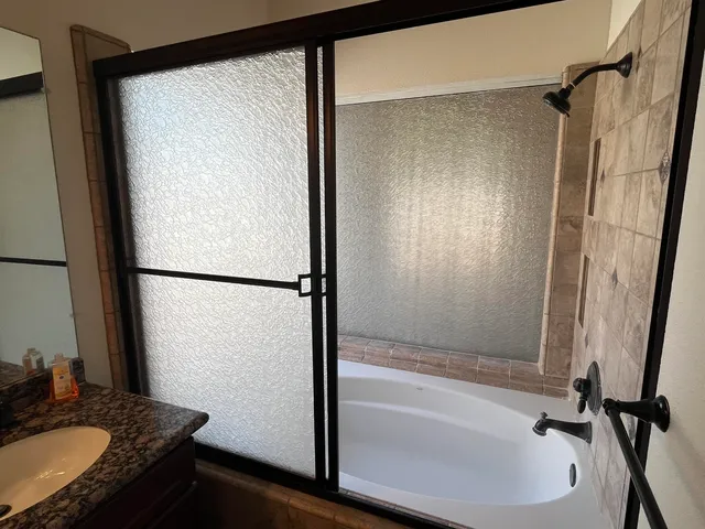 $3,250 | 40180 Eastwood Lane, Palm Desert, CA 92211