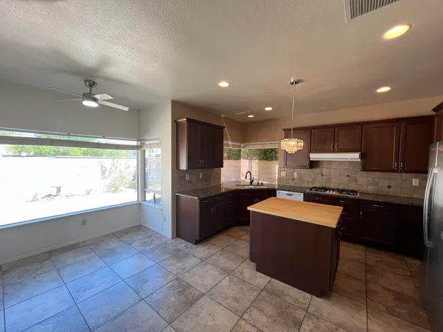 $3,250 | 40180 Eastwood Lane, Palm Desert, CA 92211